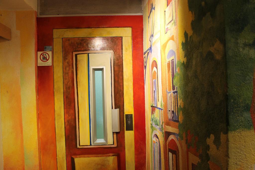 Apartaments Ciutat Vella Barcelona Exteriér fotografie